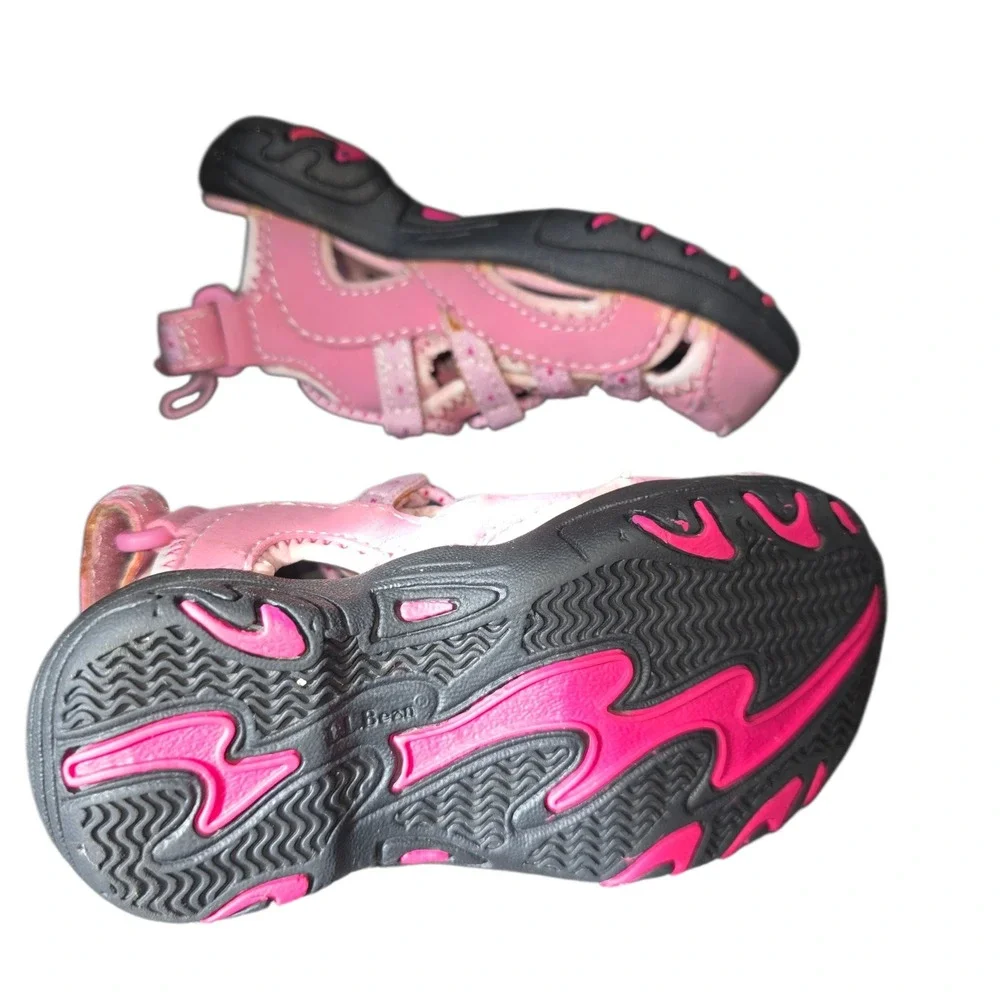 LL Bean Toddler Girls Pink‎ Closed Toe Water Sandals Shoes Size 5 Toggle Strap